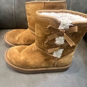 Koolaburra by Ugg girls size 1 boots